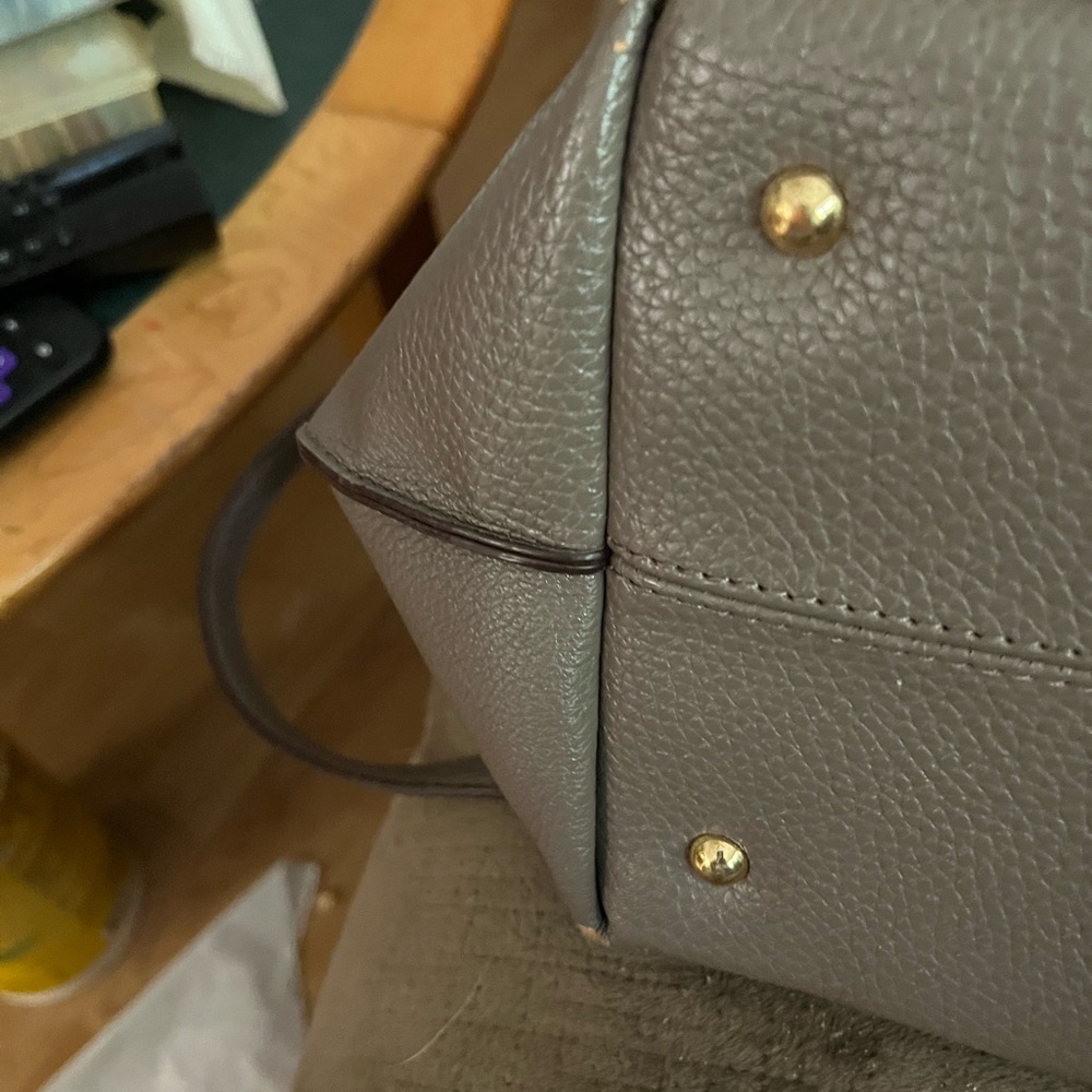 Lauren Ralph Lauren Gray Shoulder Bag Minimalist Design - Picture 4 of 5